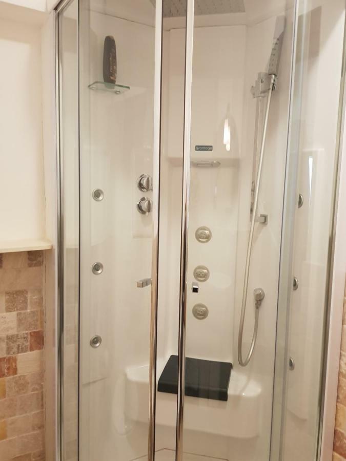 Guest House B&B Pietra Biancaオストゥーニ エクステリア 写真